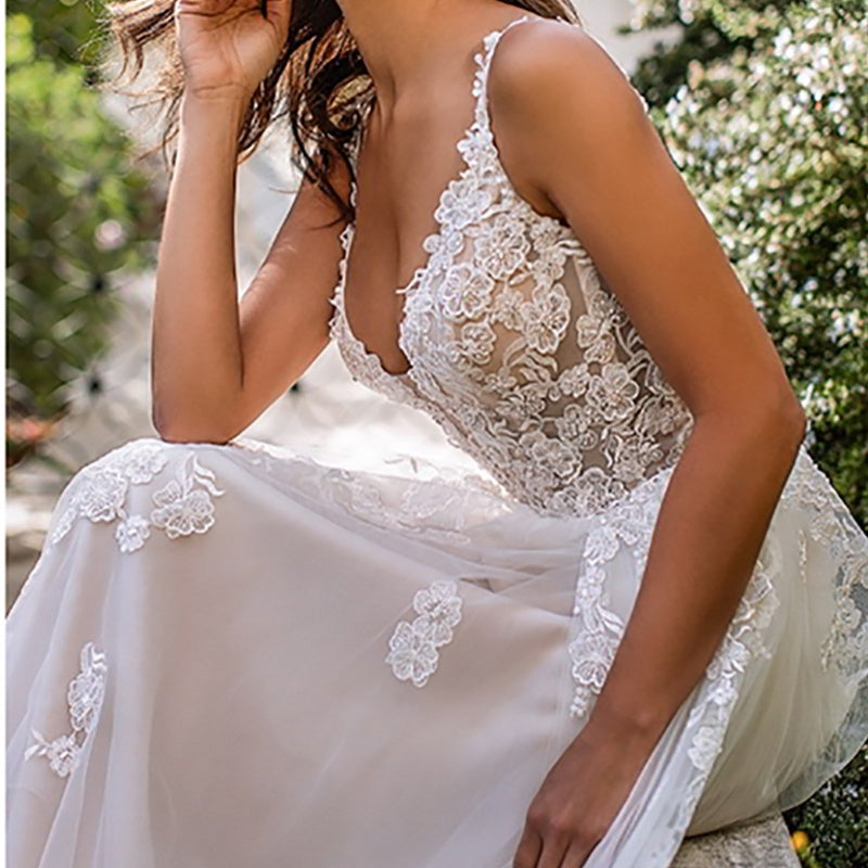 Vireous Slim Suspender Sheer Wedding Dress with Full-Length Train