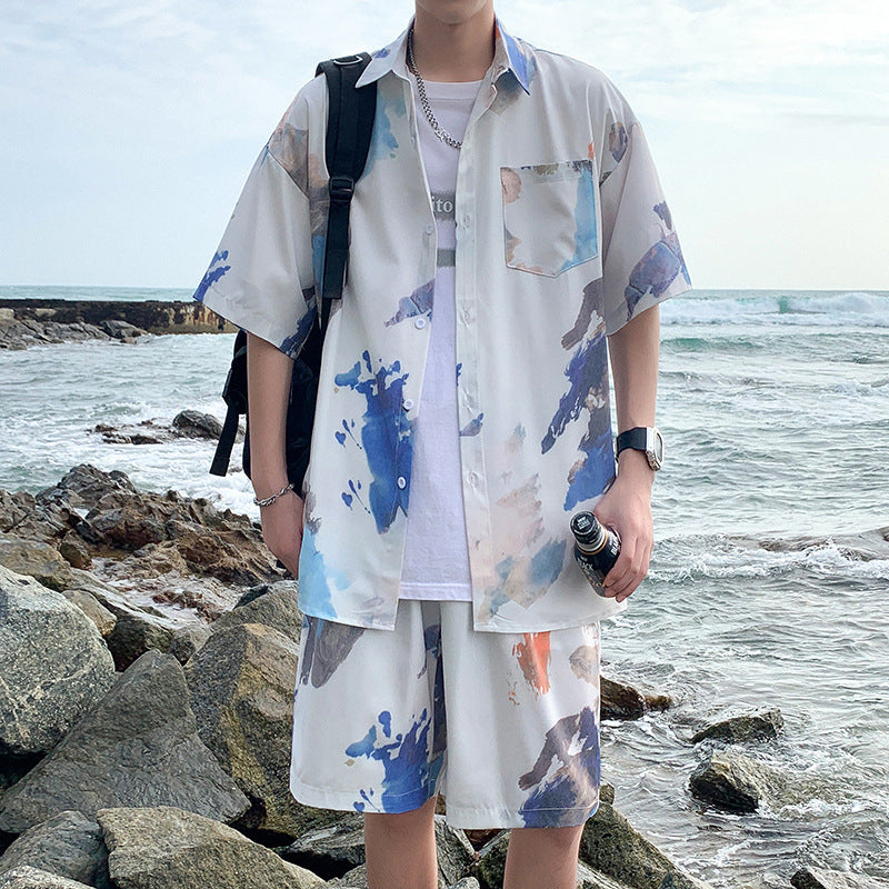 Beach Graffiti Cool Men's Shorts and Shirt Outfit, Plus Sizes