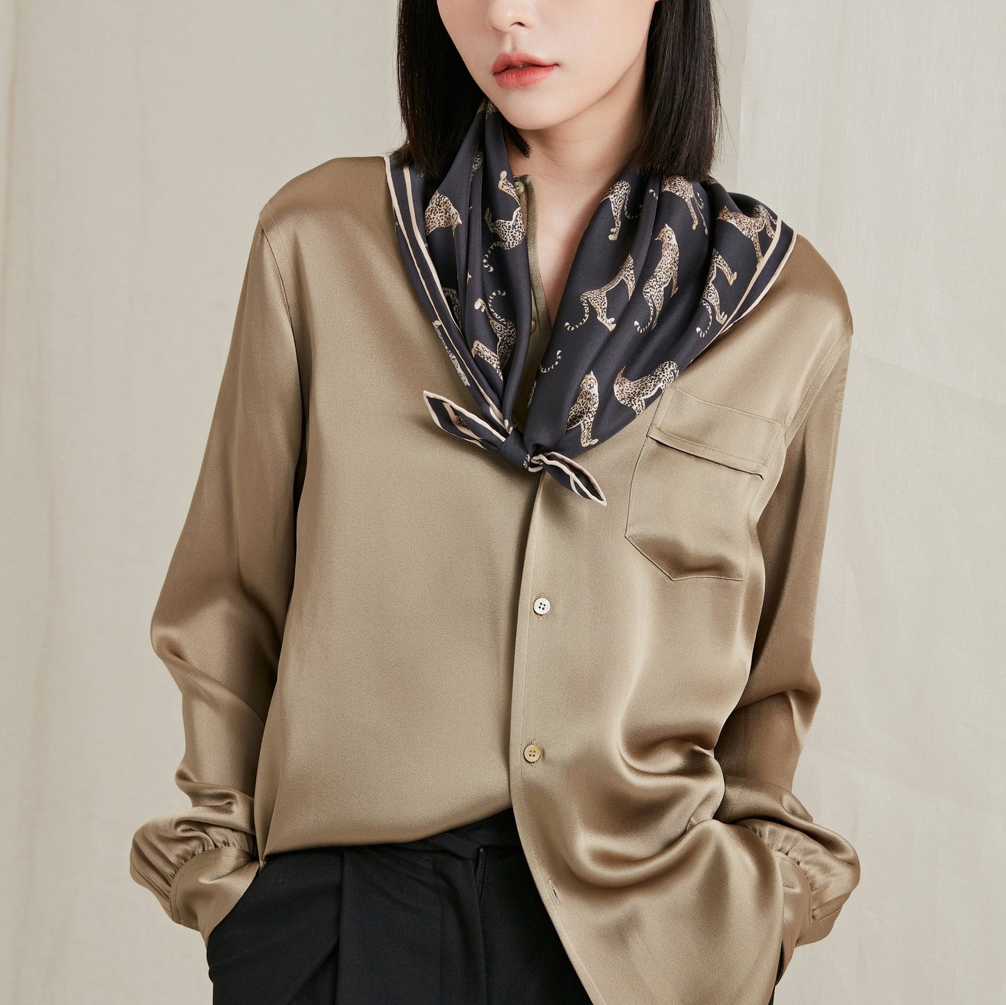 Leopard Chic Silk Scarf, Unisex 65cm Hand-Rolled Bandana Scarf