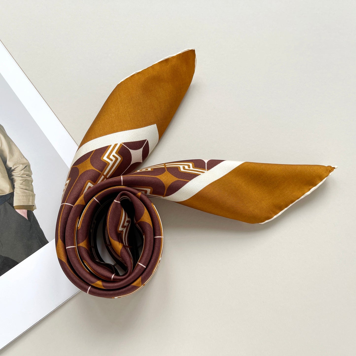 Retro Geometric Silk Square Scarf, 65cm Double-Sided Print Men's Neckerchief with Hand-Rolled Edges