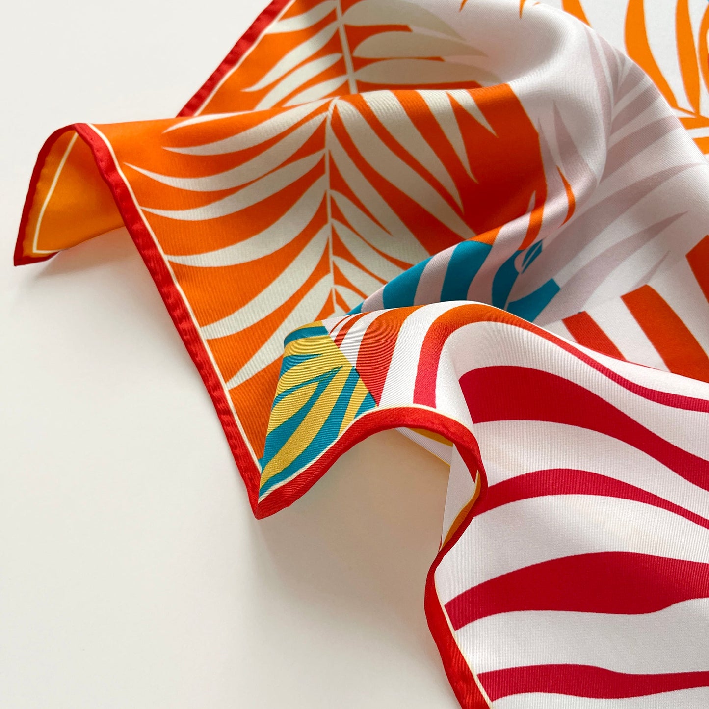 Vibrant Jungle Bloom Silk Scarf, 53cm Double-Sided Print Women's Bandana with Hand-Rolled Edges