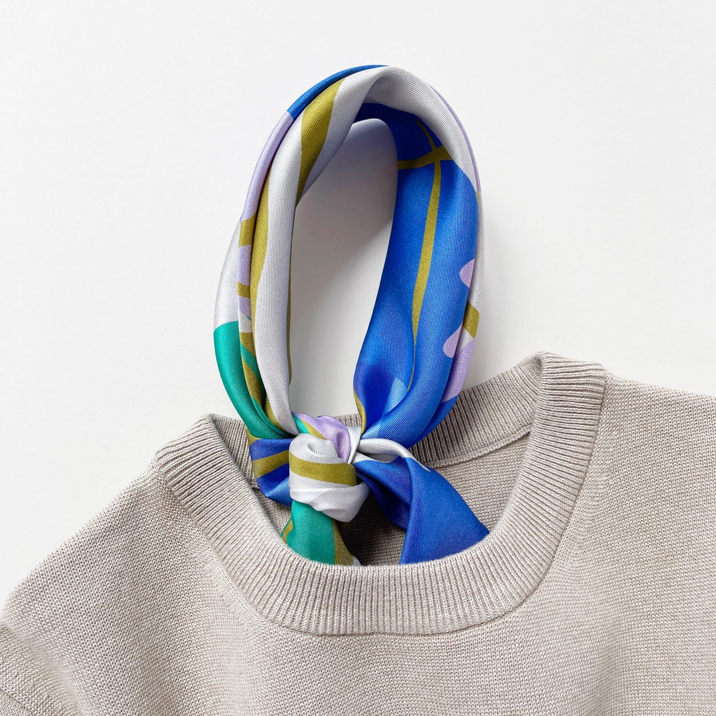 Blue Abstract Lotus Silk Square Scarf, 65cm Double-Sided Print Unisex Bandana Scarf with Hand-rolled Edges
