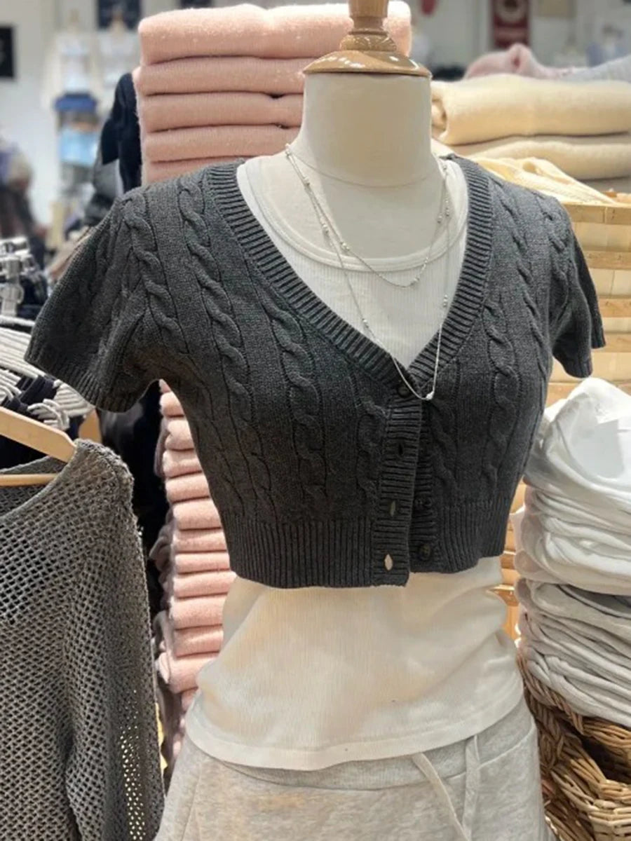 Vireous Cable-Knit Cropped Sweater, Multicolours