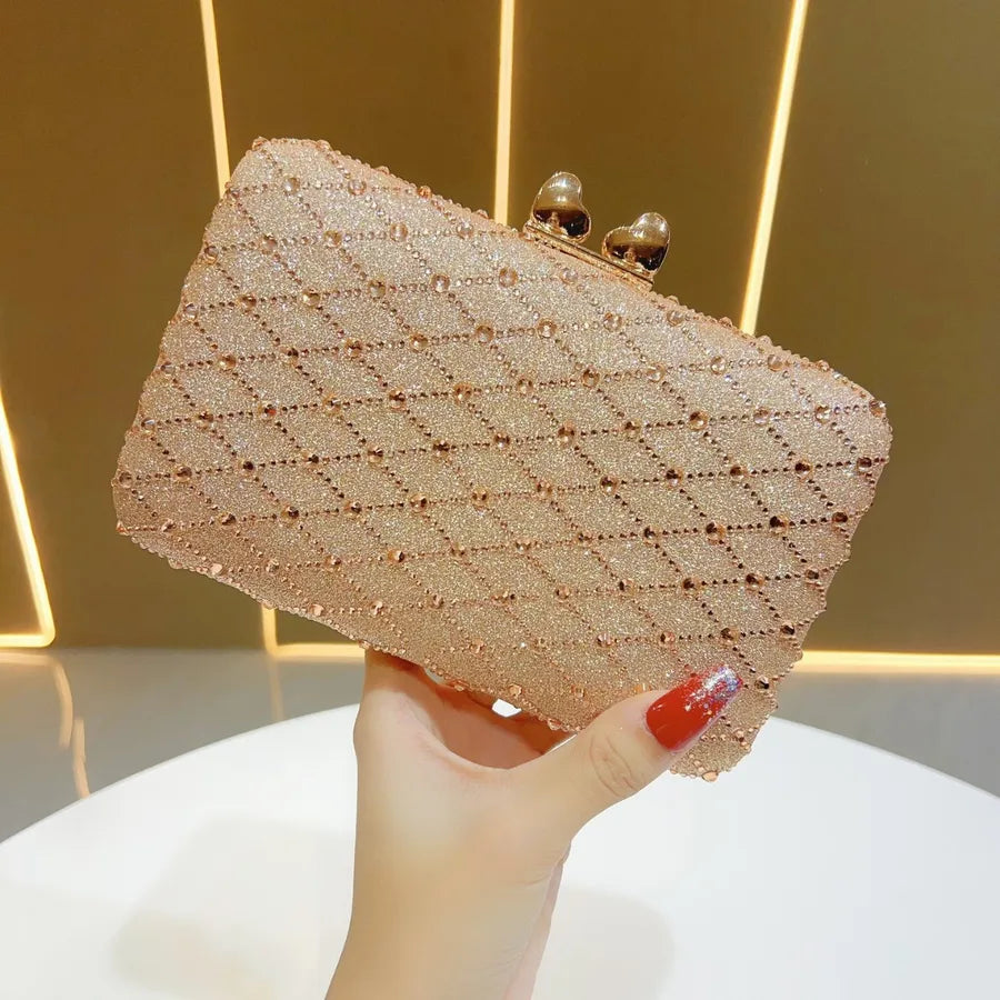 Diamond-Pattern Evening Clutch Handbag with Chain