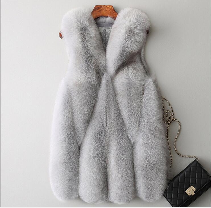 Women's Exaggerated Shoulder Faux Fox Fur Gilet