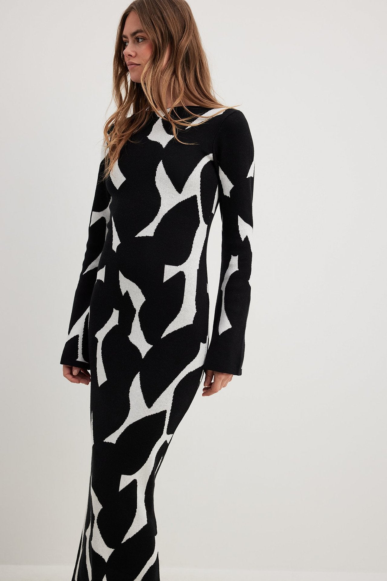 Vireous Black & White Organic Print Long Sleeve Women's Long Dress