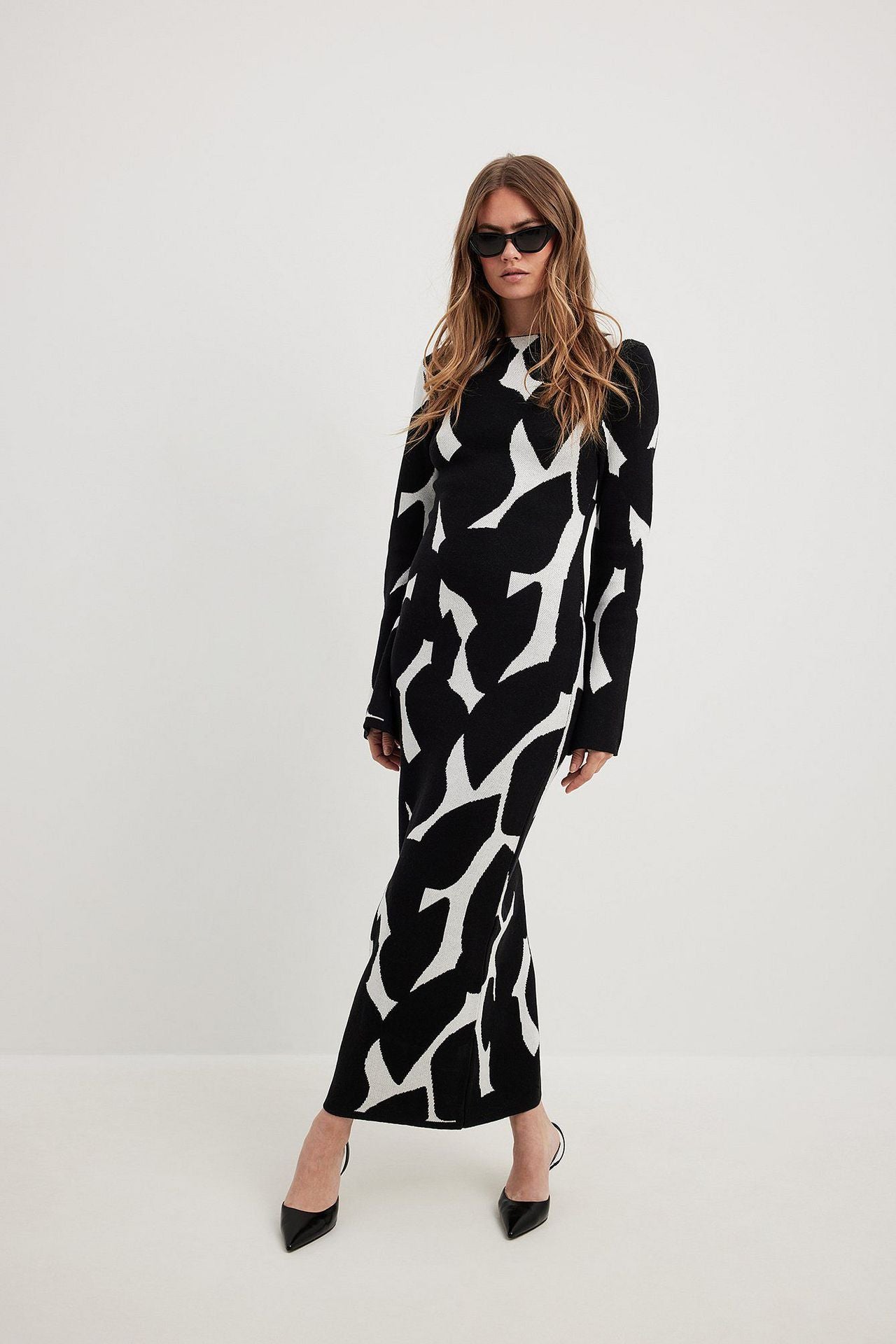 Vireous Black & White Organic Print Long Sleeve Women's Long Dress