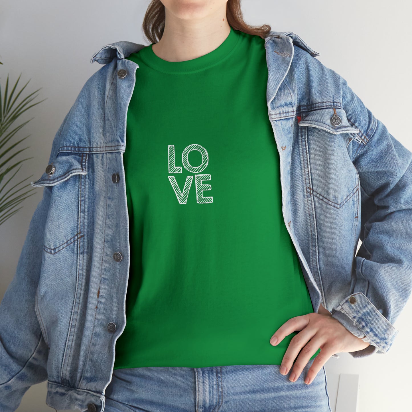 LO VE Love Design T-Shirt