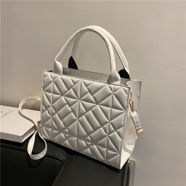 Vireous Diamond Lattice Shoulder Bag