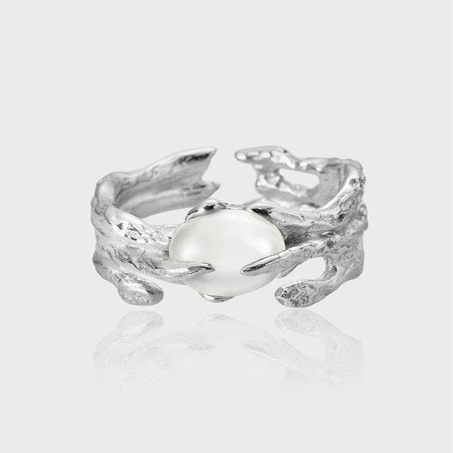 Sculpted Irregular White Agate Ring