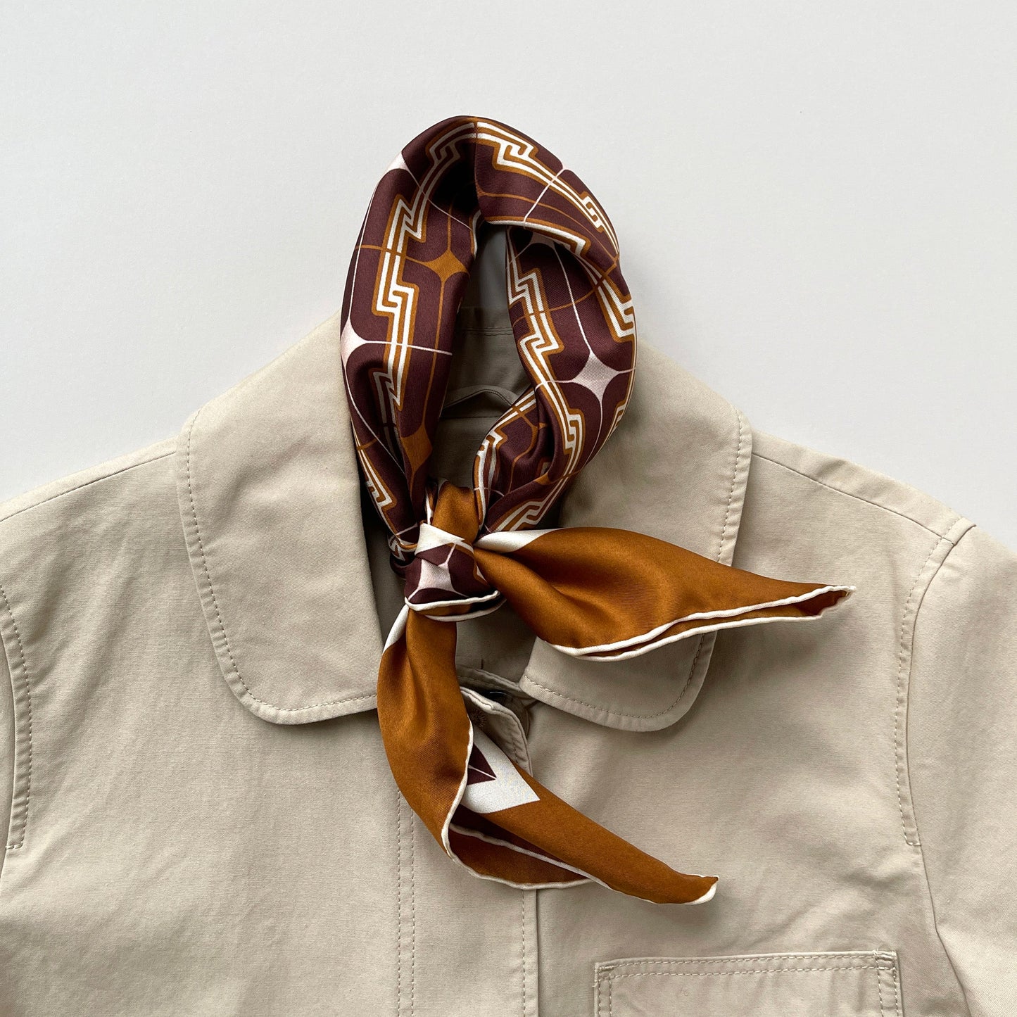 Retro Geometric Silk Square Scarf, 65cm Double-Sided Print Men's Neckerchief with Hand-Rolled Edges