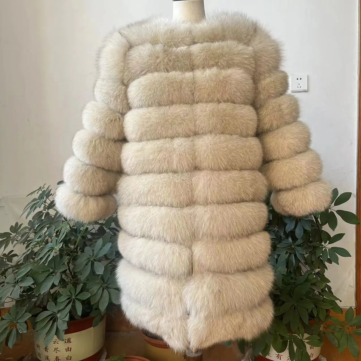 Avant Garde Ribbed Round-Neck Luxury Real Fox Fur Coat