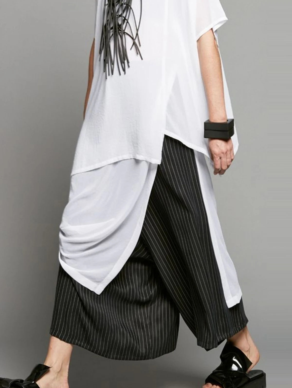 Vireous Women's Irregular Long Round-Neck Fashion Shirt, Plus Sizes